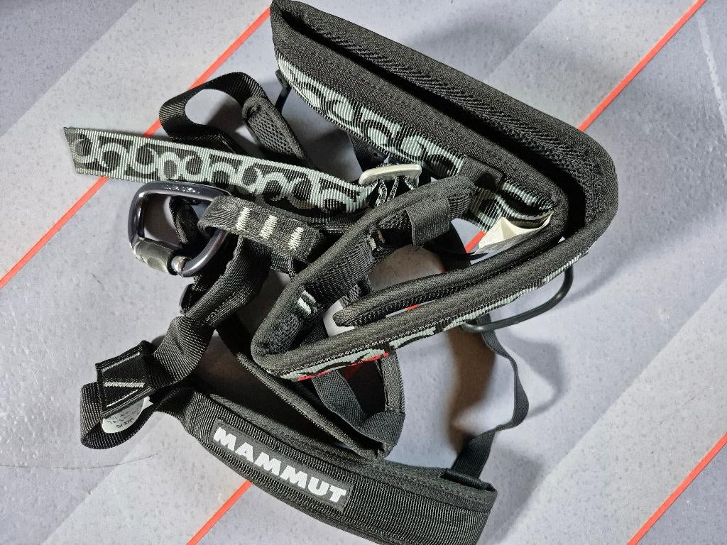 Klimgerief (harnas, remsysteem), Sport en Fitness, Ophalen of Verzenden, Zo goed als nieuw, Klimsport-accessoire