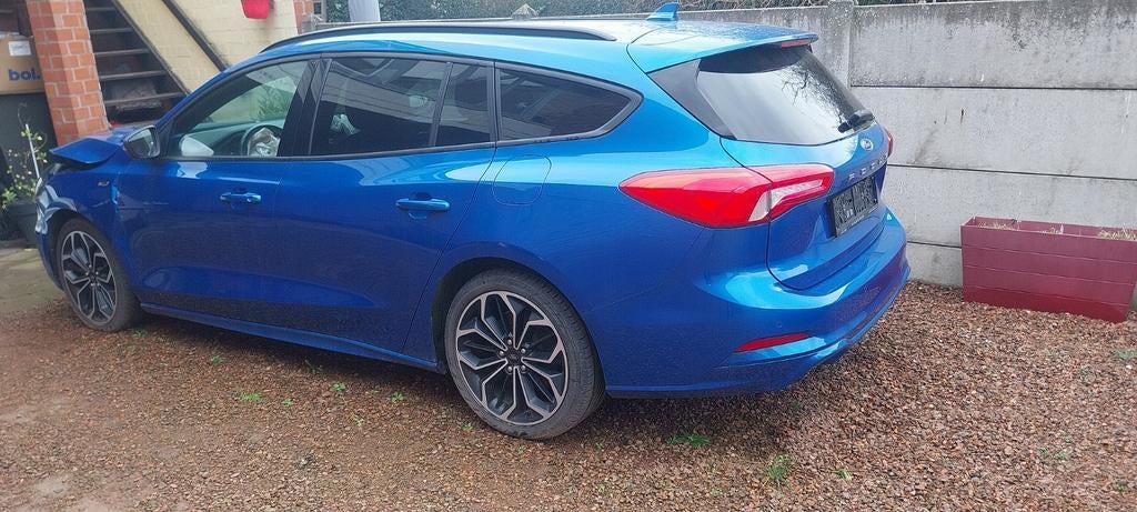 Ford focus st line, Auto's, Ford, Particulier, Focus, Achteruitrijcamera, Airbags, Airconditioning, Bluetooth, Boordcomputer, Centrale vergrendeling