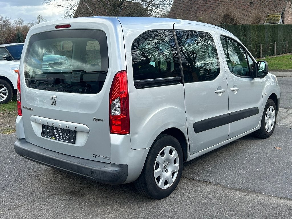 Peugeot Partner 1.6i, 2011, 163.490km, Airco, Keur, Garantie, Achat, https://public.car-pass.be/vhr/1c0ccb8b-6e4f-4217-b0d0-adde47aa390f