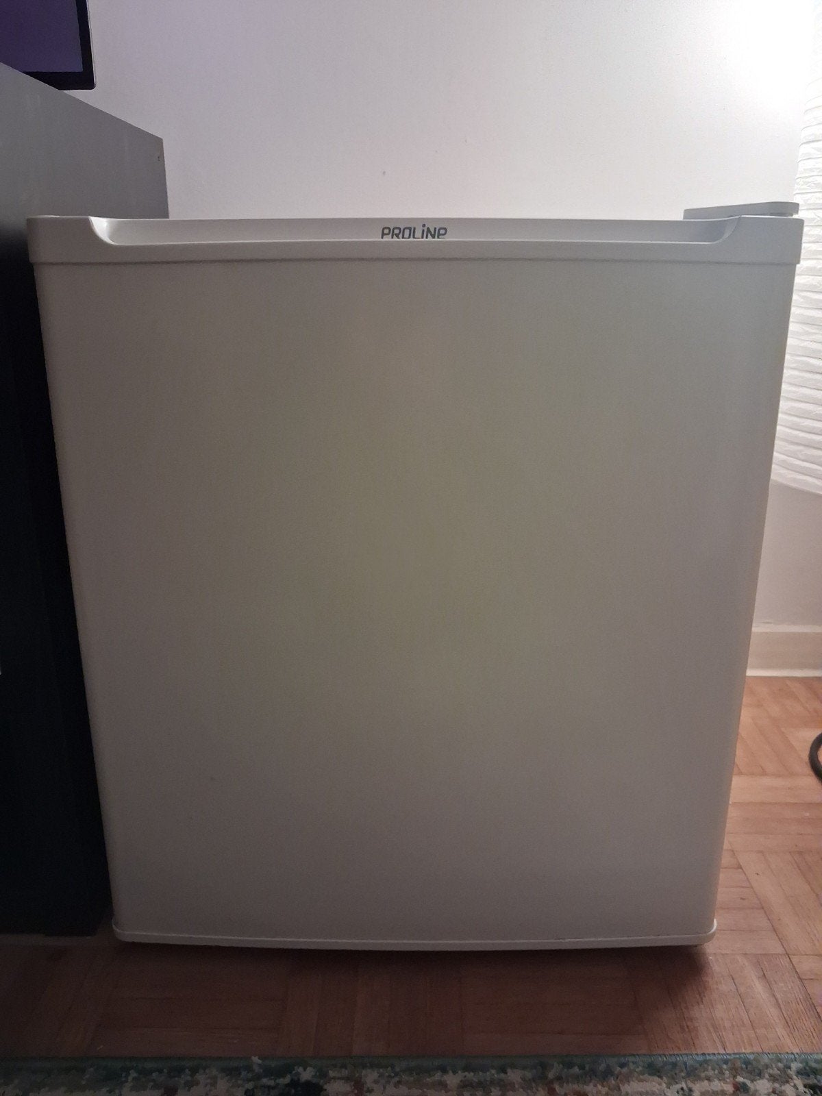 kleine frigo met diepvriesvakje, Elektronische apparatuur, Ophalen, Minder dan 85 cm, Zo goed als nieuw, 45 tot 60 cm