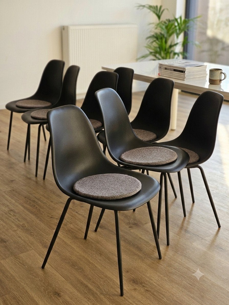 Lot de 8 chaises scandinaves noires avec coussin, Maison & Meubles, Enlèvement