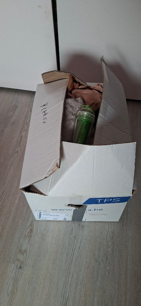Rommelmarkt spullen, Diversen, Ophalen