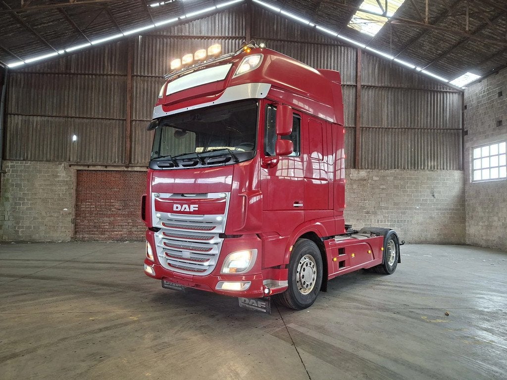 DAF XF 510 SSC (année de construction 2017), Autos, Camions, Rouge, Achat, Euro 6, Entreprise