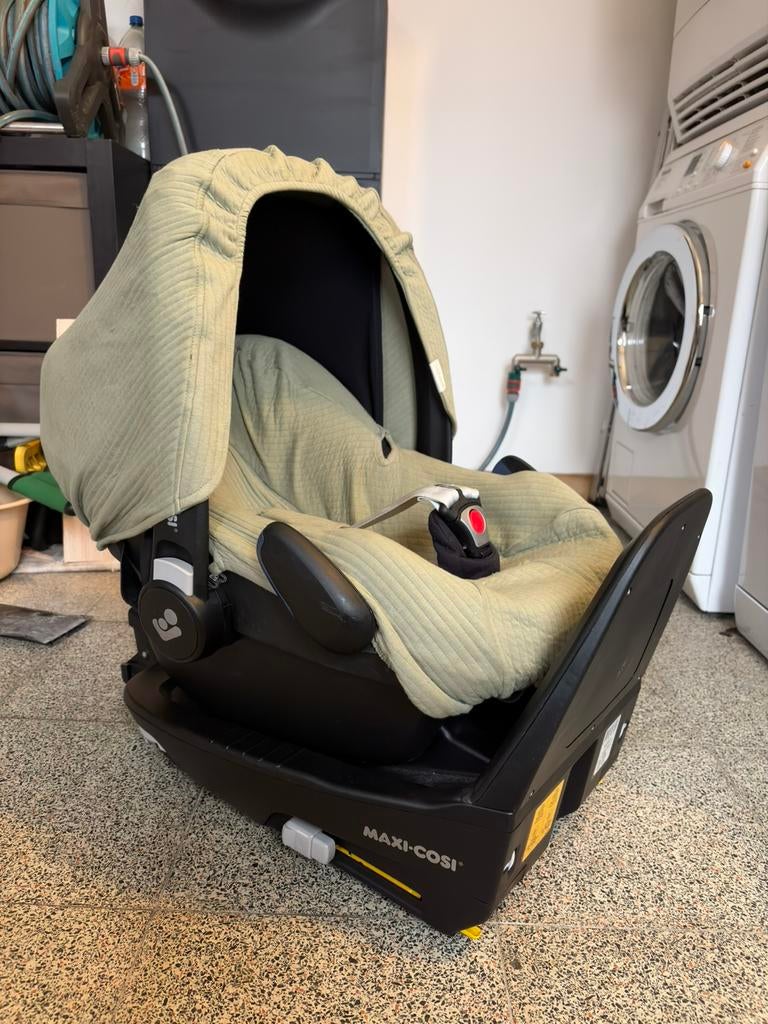 Joolz x maxi cosi isofix basis en maxi cosi met hoezen, Enlèvement, Comme neuf, Isofix