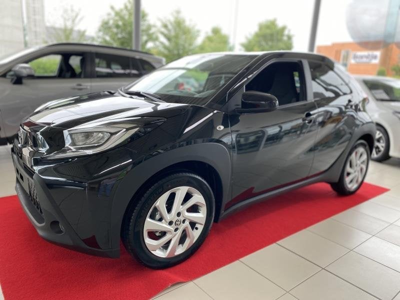 Toyota Aygo X Active, 4 deurs, Euro 6, 72 pk, Zwart