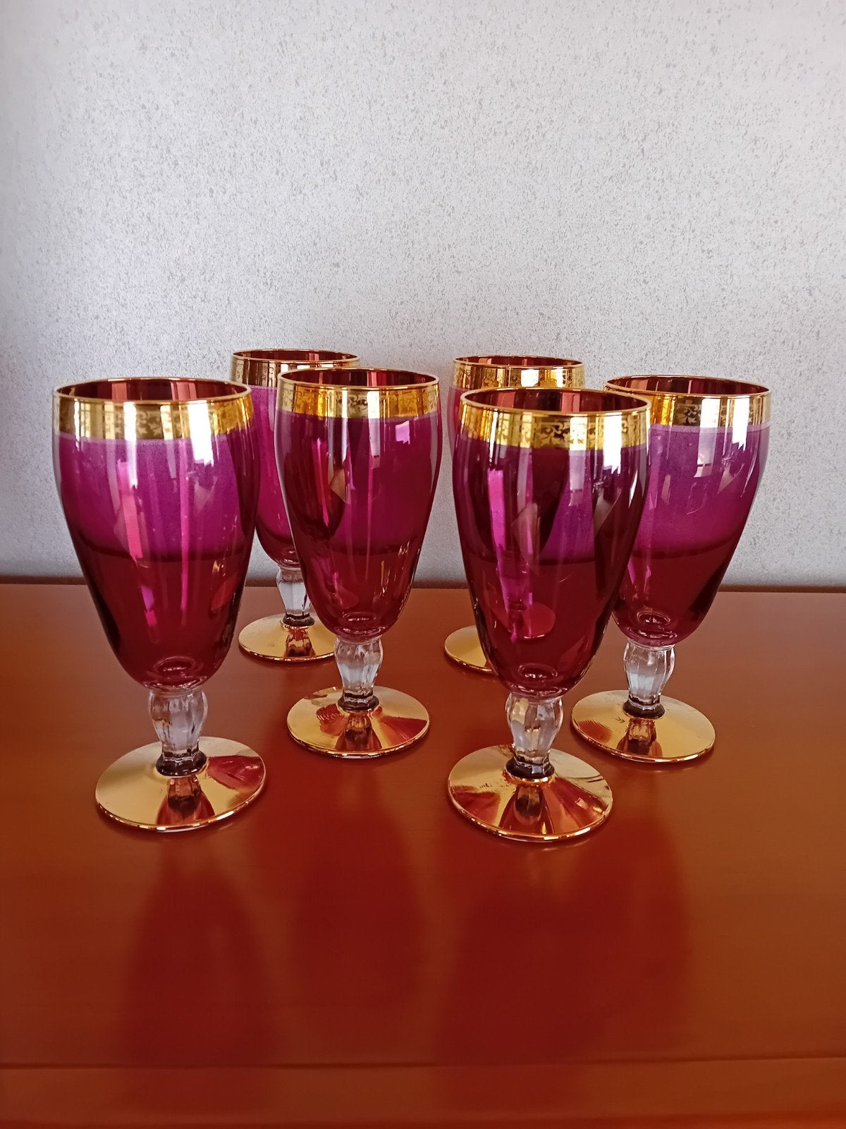 6 Vntage paarse ( kristallen ?) glazen, Enlèvement, Comme neuf, Autres types