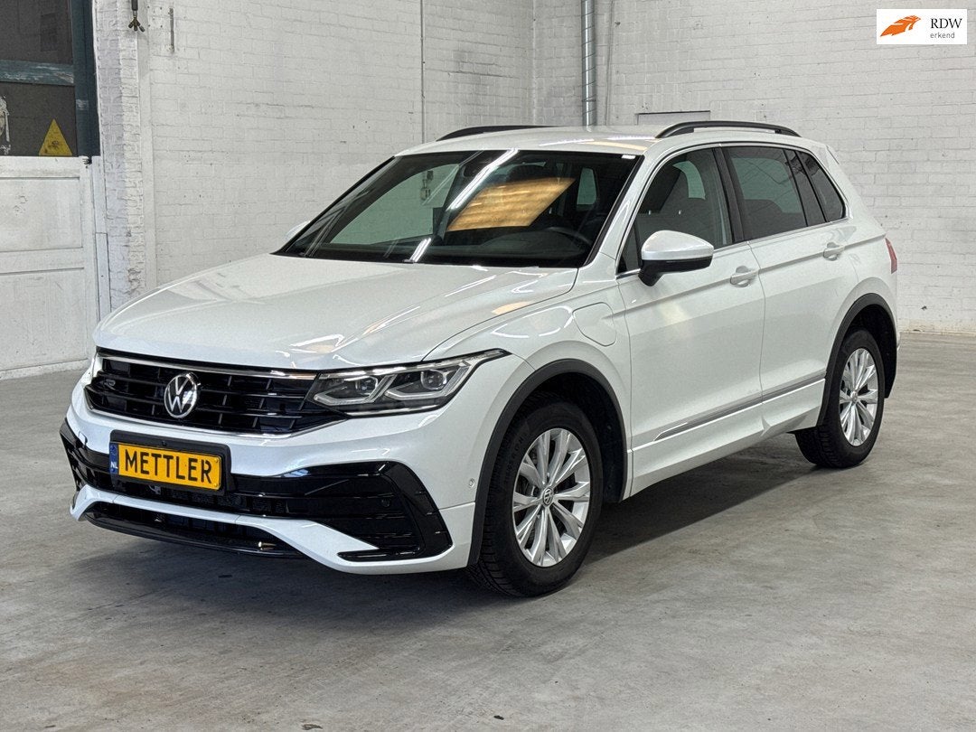 Volkswagen Tiguan 1.4 TSI Plug-in eHybrid R-Line IQ Lights|3, Autos, Achat, Entreprise, Hybride rechargeable, Noir