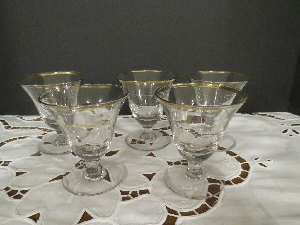 5 antieke glazen op lage poten, Ophalen of Verzenden