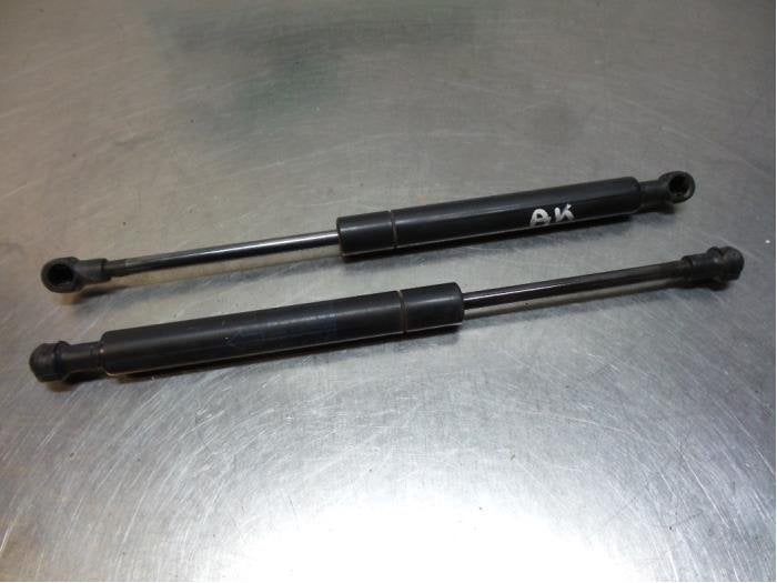 Kit amortisseur couvercle coffre d'un Jaguar X-Type, -, Utilisé, Jaguar, -