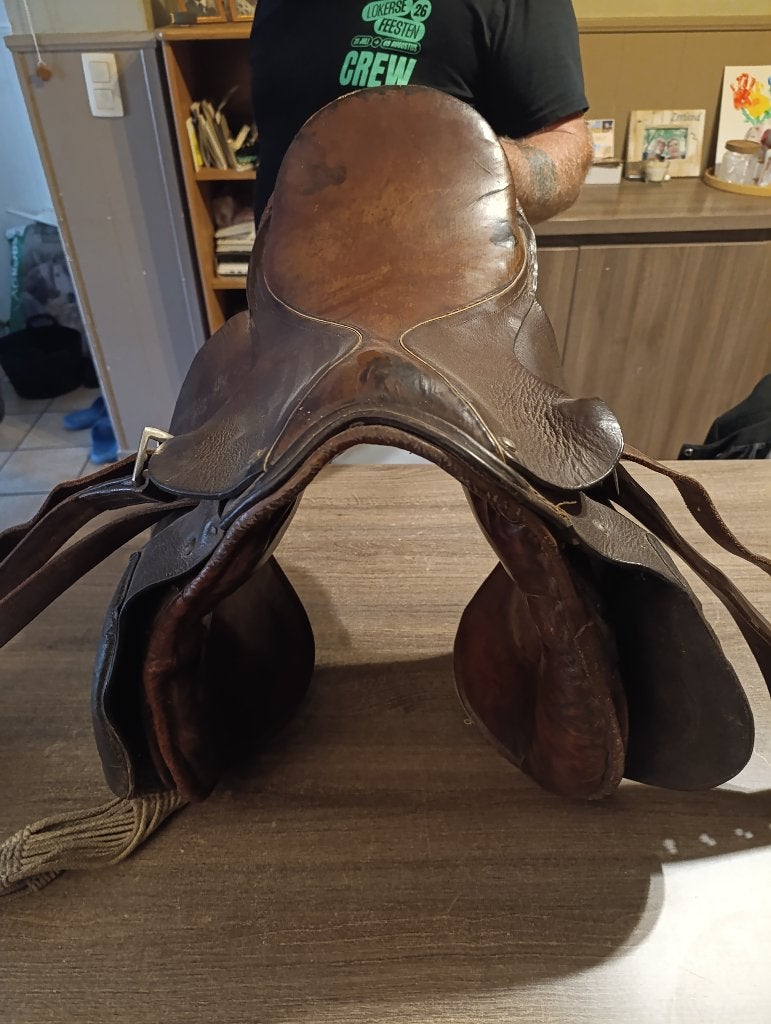 Engels zadel, Ophalen, XS (15.5 inch of kleiner), Gebruikt, Vlakke zit