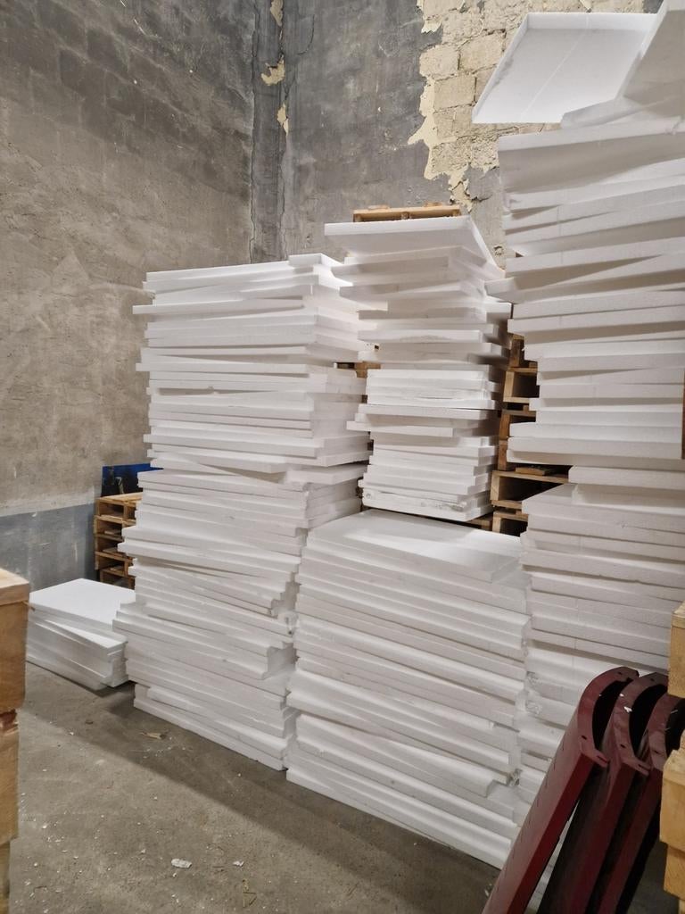 Environ 600 à 700 plaques isomo, Enlèvement