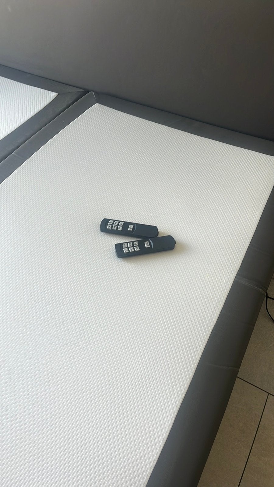 Boxspring moet dringend weg, Huis en Inrichting, Slaapkamer | Matrassen en Bedbodems, Ophalen, Gebruikt, Tweepersoons