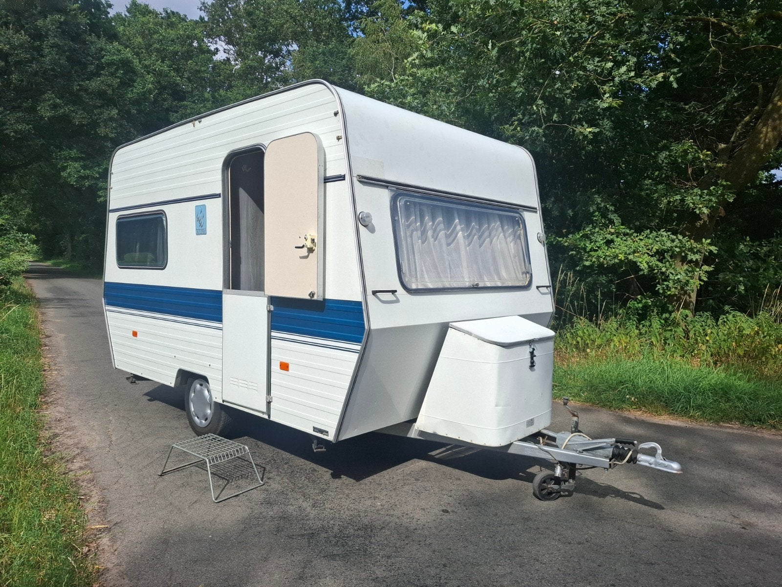 Prachtige knaus caravan mtm 750kg, Caravanes & Camping, Caravanes, Particulier, Adria, Poêle, Réfrigérateur, Enlèvement