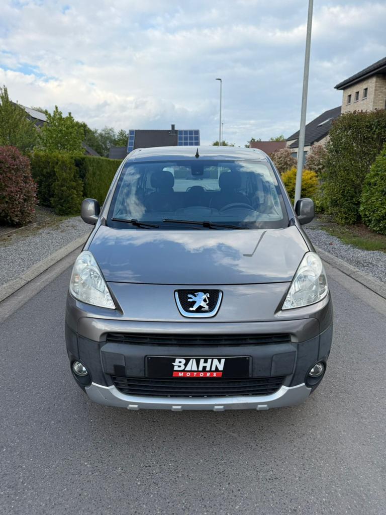 Peugeot partner 1.6 HDI, Euro 5, Bedrijf, 5 deurs, Zilver of Grijs