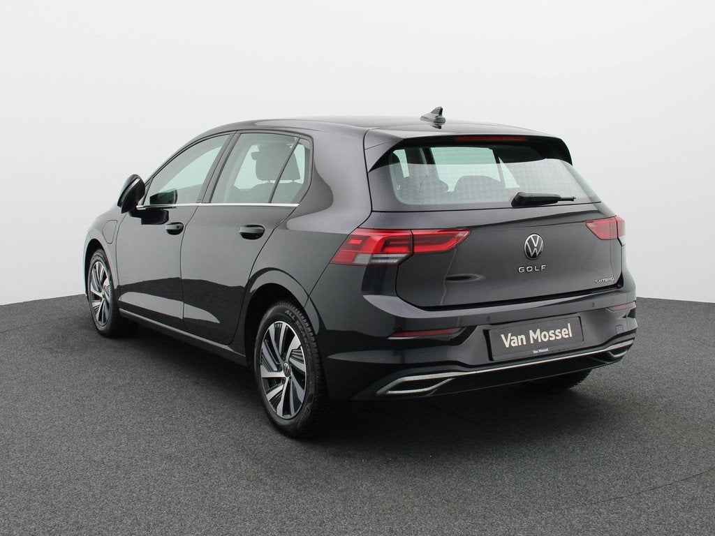 Volkswagen Golf 1.4 eHybrid Style Business DSG CAMERA | NAVI, Auto's, Volkswagen, Stof, Gebruikt, 4 cilinders, Zwart