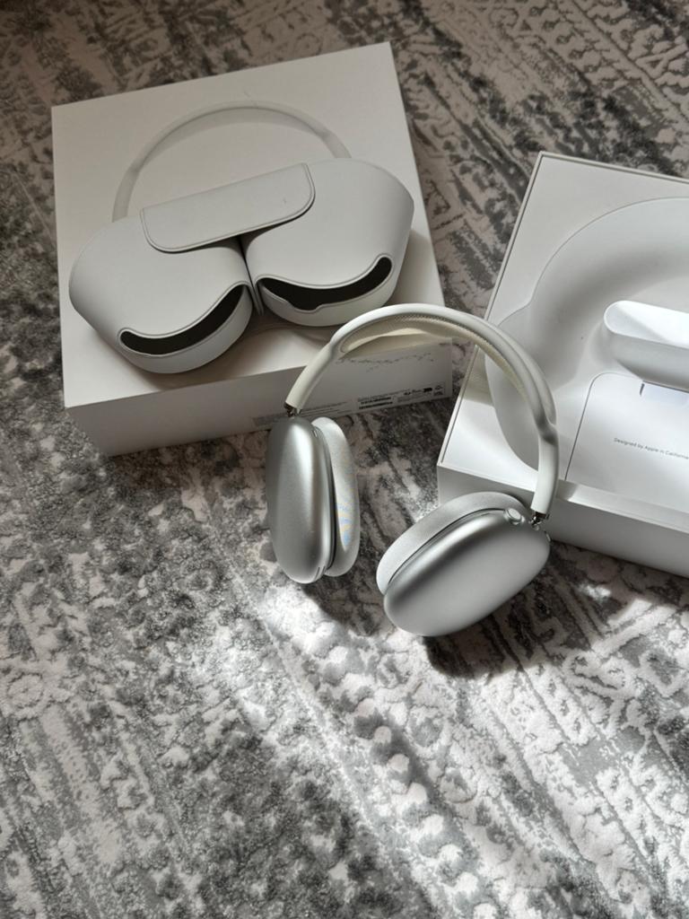 Apple AirPods Max - Argent - Excellent état, Enlèvement, Comme neuf, Autres marques
