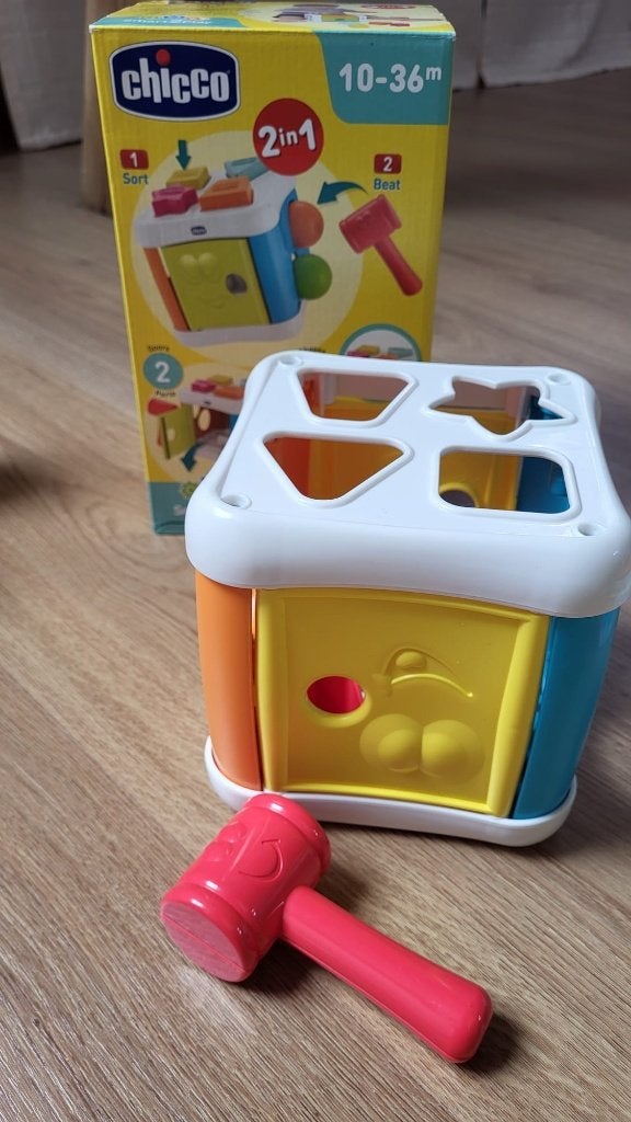 Chicco 2‑in‑1 Sorteer- & Hamerkubus – Vanaf 10mnd, Kinderen en Baby's, Ophalen, Zo goed als nieuw