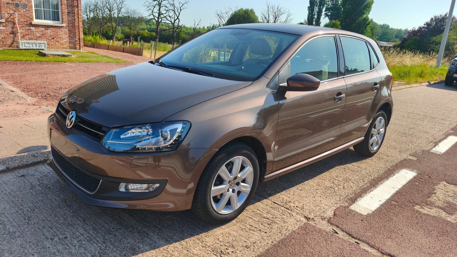 Volkswagen Polo 1.4 i Essence
BJ. 2014, Euro 5, Entreprise, Boîte manuelle, 5 portes
