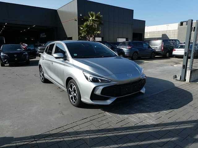 MG MG3 Hybride + 1.5 i HEV 194pk Automaat Luxury 360, Automaat, Parkeersensor, Bedrijf, Zilver of Grijs