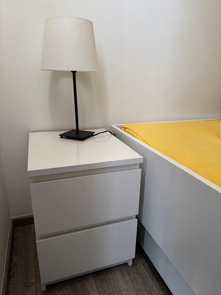 IKEA MALM ladekast – 2 lades – wit, Huis en Inrichting, Ophalen, Gebruikt