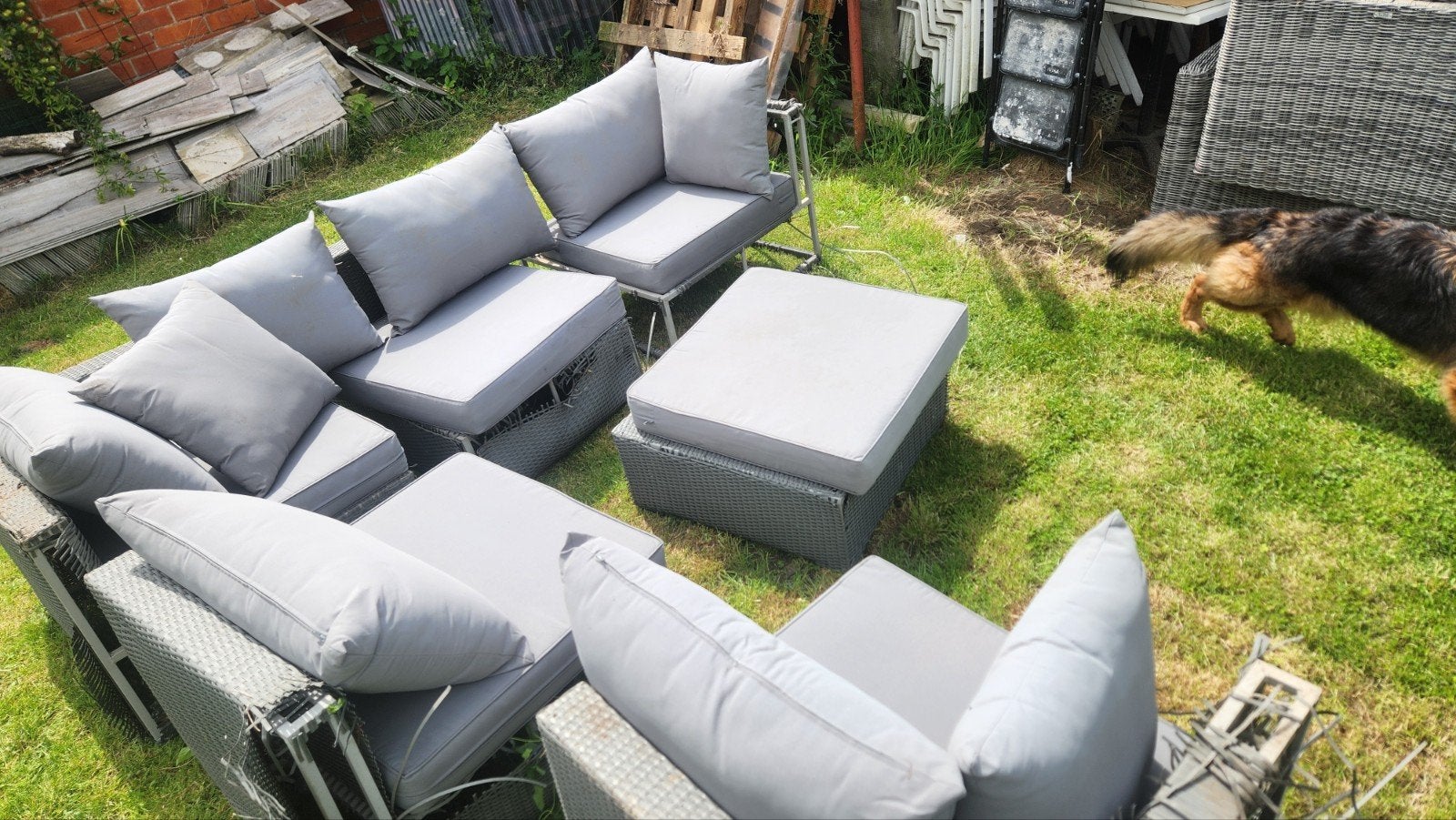 Lounge met kussens om te restaureren met hout, Tuin en Terras, Ophalen, 5 zitplaatsen, Gebruikt, Aluminium