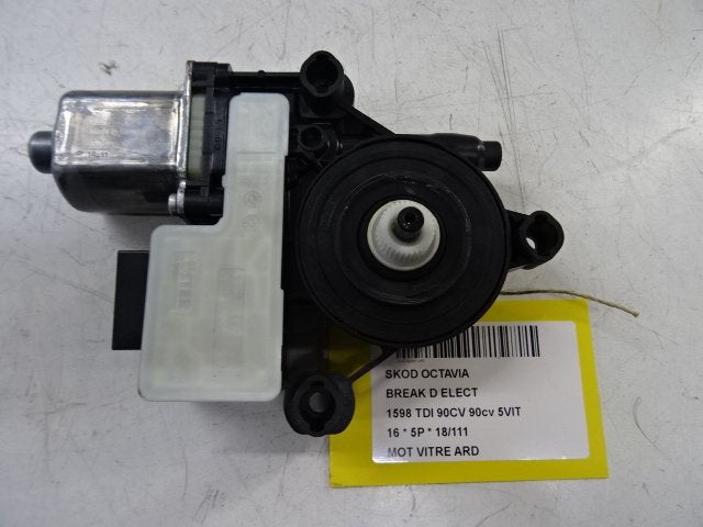 MOTOR RAAMMECHANIEK RECHTS ACHTER Octavia Combi (5EAC), Gebruikt, Mevr. I. Hauben, Achter, Skoda