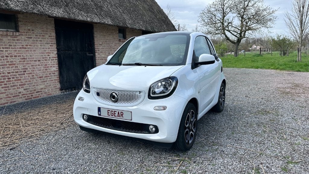 Elektrische Smart Fortwo in zeer goede staat (2019), Auto's, Automaat, Achterwielaandrijving, Sound system, Wit