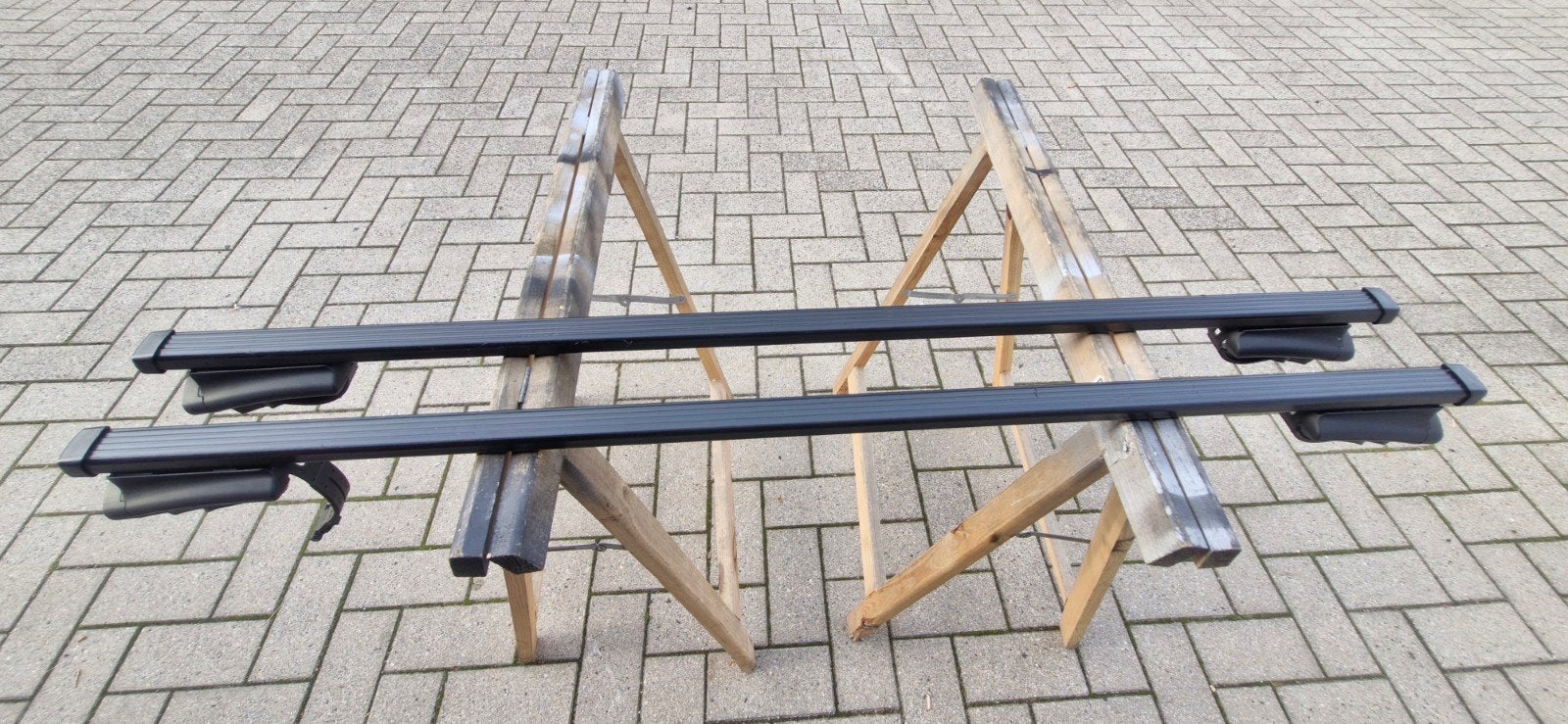 dakdragers Thule voor auto met open dakrails, Ophalen, Gebruikt