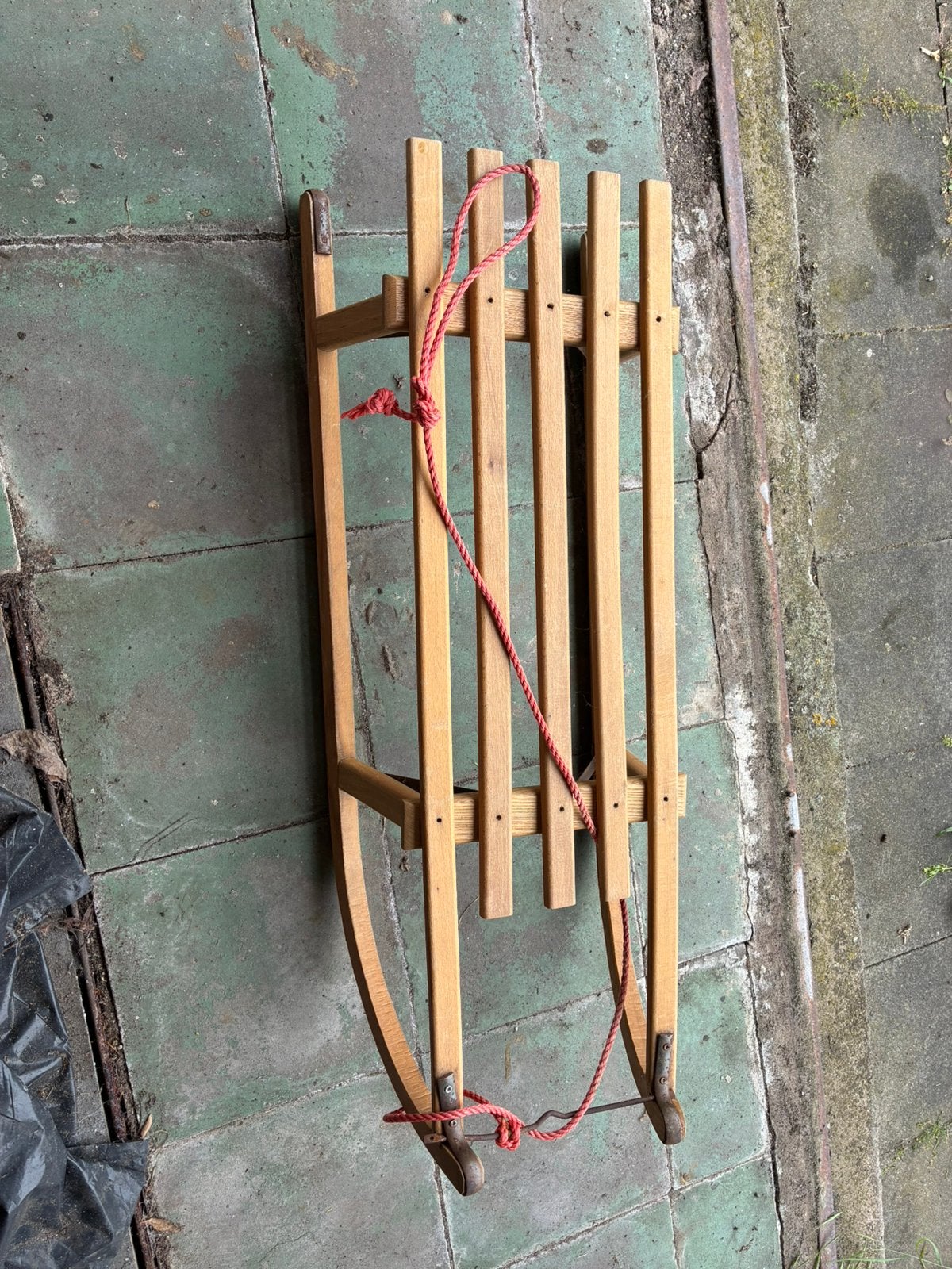 Houten slee, Ophalen, Gebruikt, Hout