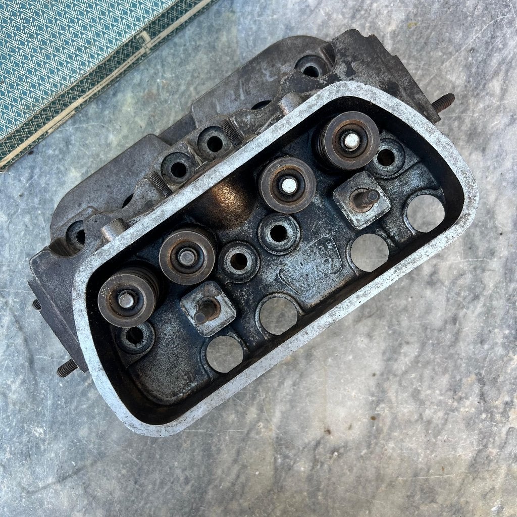 VW 1300 cilinderkop 113101373B, Ophalen of Verzenden, Gebruikt