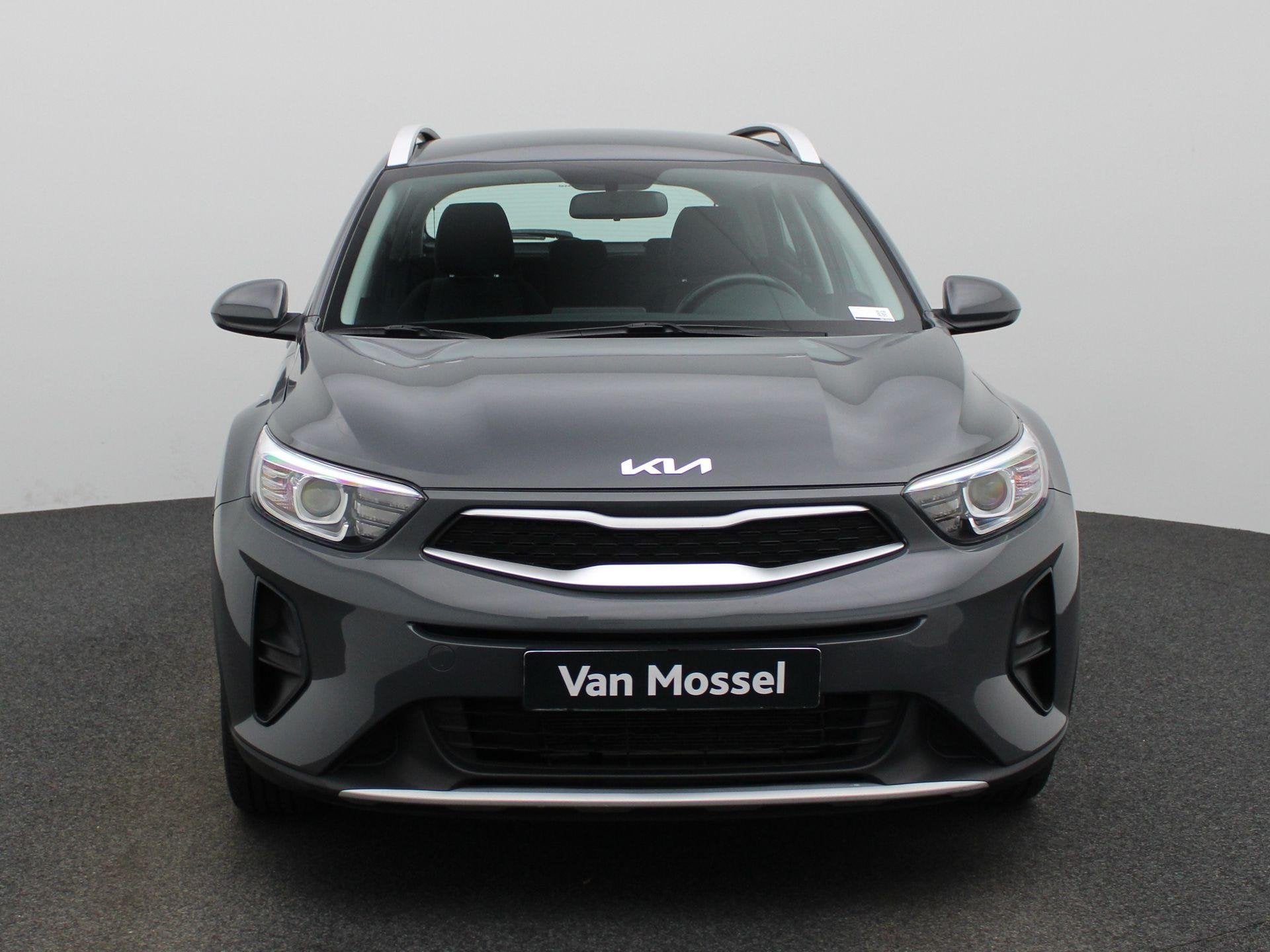 Kia Stonic 1.2 Urban Edition, Argent ou Gris, 1145 kg, Entreprise, Boîte manuelle