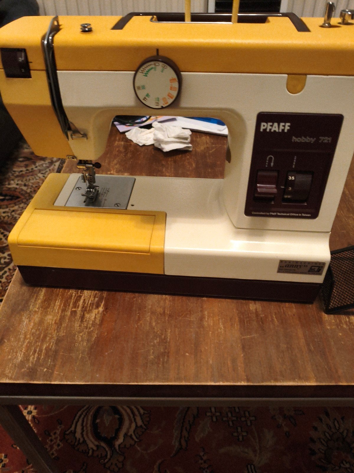 Pfaff hobby 721 naaimachine, Ophalen