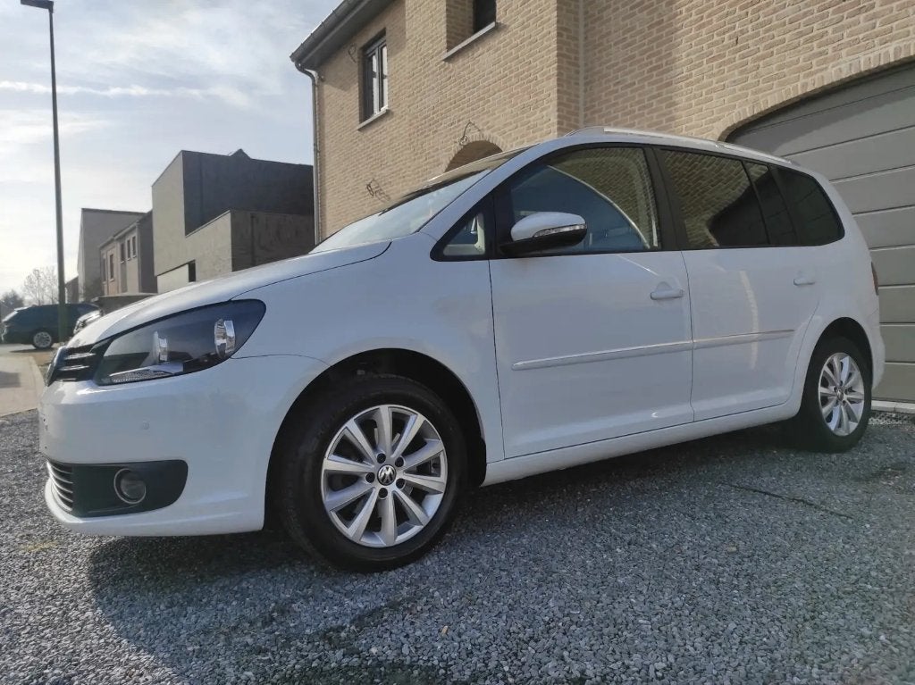 VW Touran - 1.6 TDI DSG Automaat HighLine 7pl, Autos, Euro 5, Achat, 7 places, Carnet d'entretien