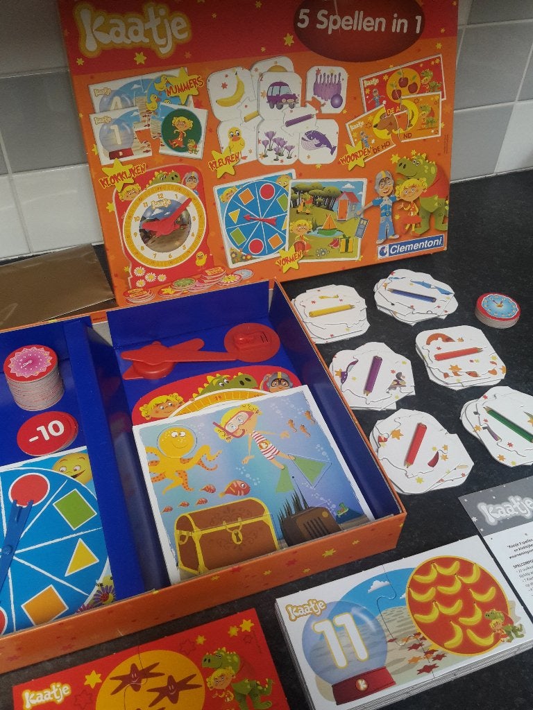 Nieuw spel Kaatje 5-in-1, Studio 100, 3 - 5 jaar, Clementoni, Ophalen of Verzenden, Zo goed als nieuw, Studio 100