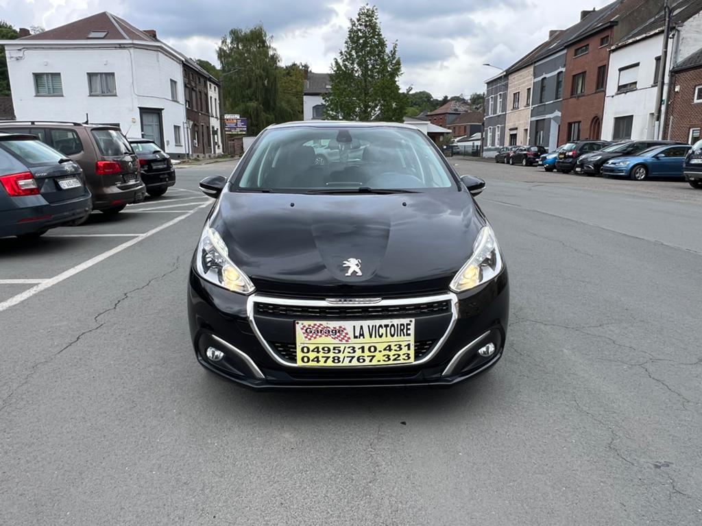 Peugeot 208 ,1.2 essence2019année 61kw 88000km 0032478767323, Voorwielaandrijving, Stof, Euro 6, 1199 cc