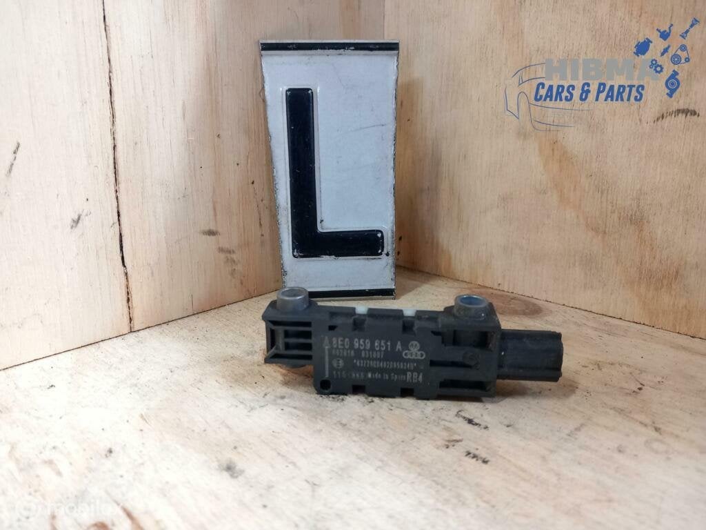 Audi A4 Avant B7 Crashsensor Links 8E0959643B 2004 t/m 2011, Audi, Gebruikt, Audi, Ophalen of Verzenden