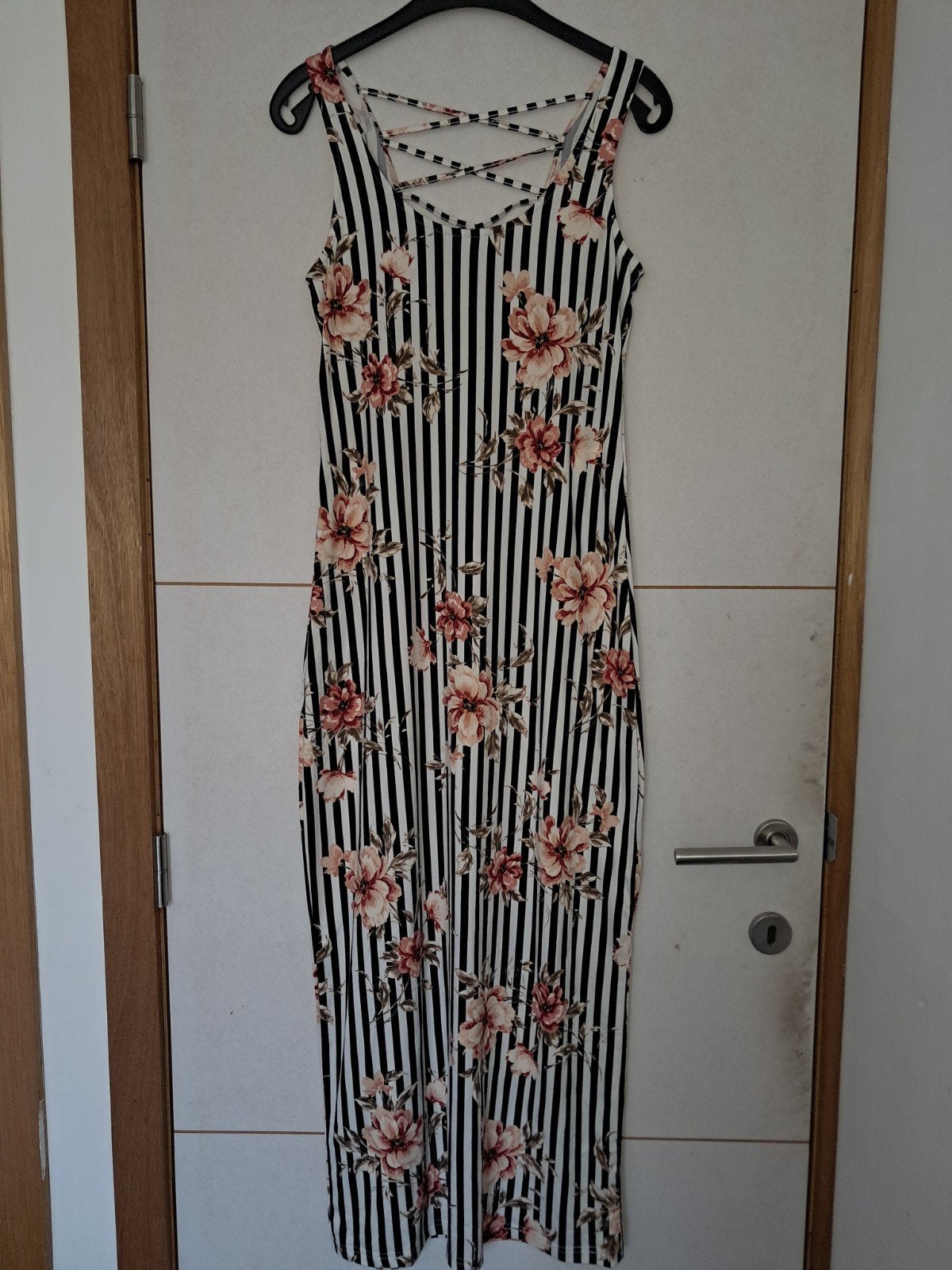 Jurk hailys M, Kleding | Dames, Jurken, Maat 38/40 (M), Overige kleuren, Ophalen of Verzenden, Zo goed als nieuw