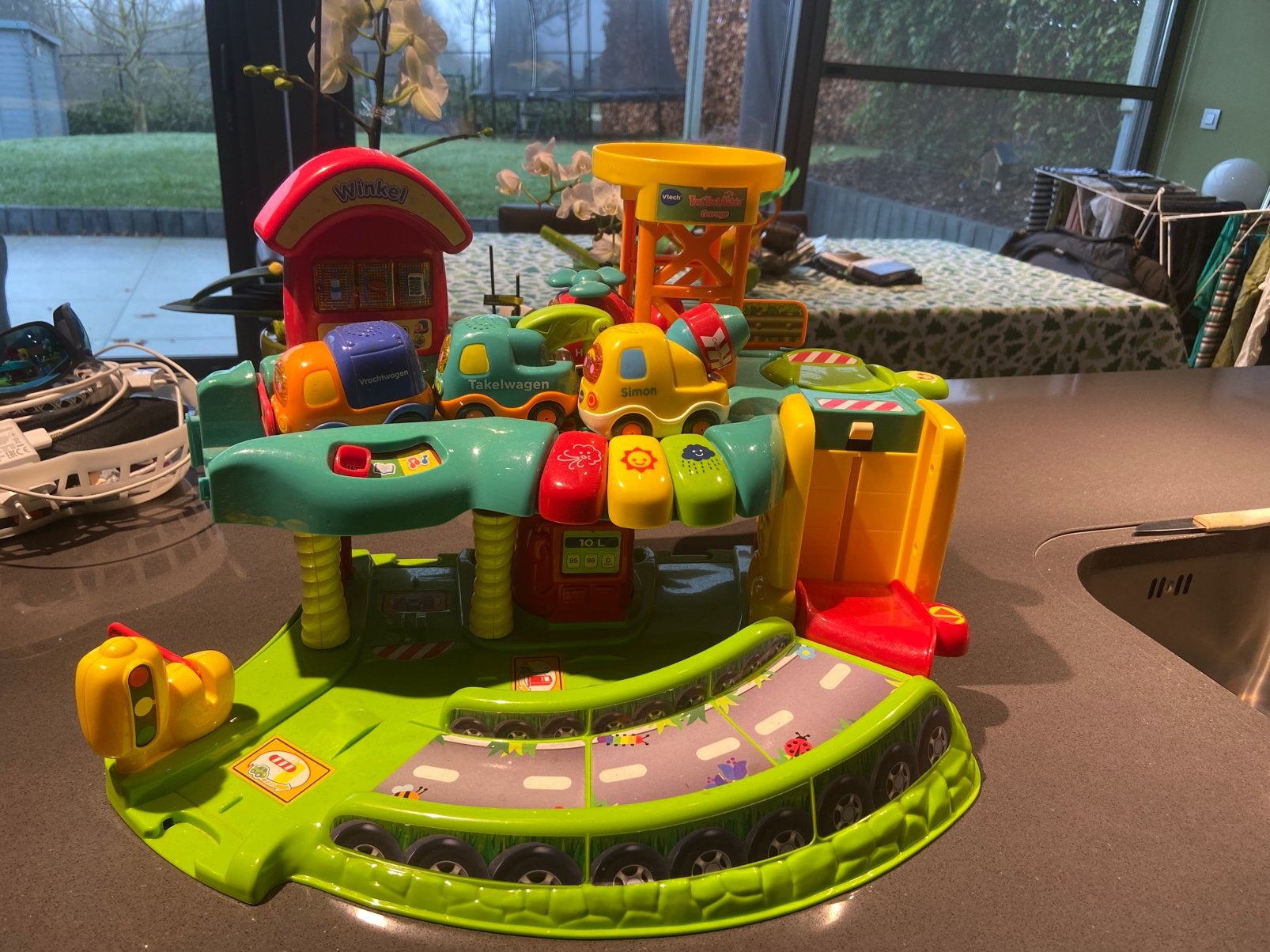 Garage Toet Toet avec plusieurs voitures, Enfants & Bébés, Enlèvement, Utilisé