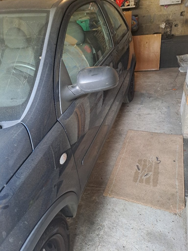 Opel corsa c euro 4, Auto's, Opel, Particulier, Corsa, Benzine, Euro 4, Coupé, 3 deurs, Handgeschakeld, Zilver of Grijs, Grijs