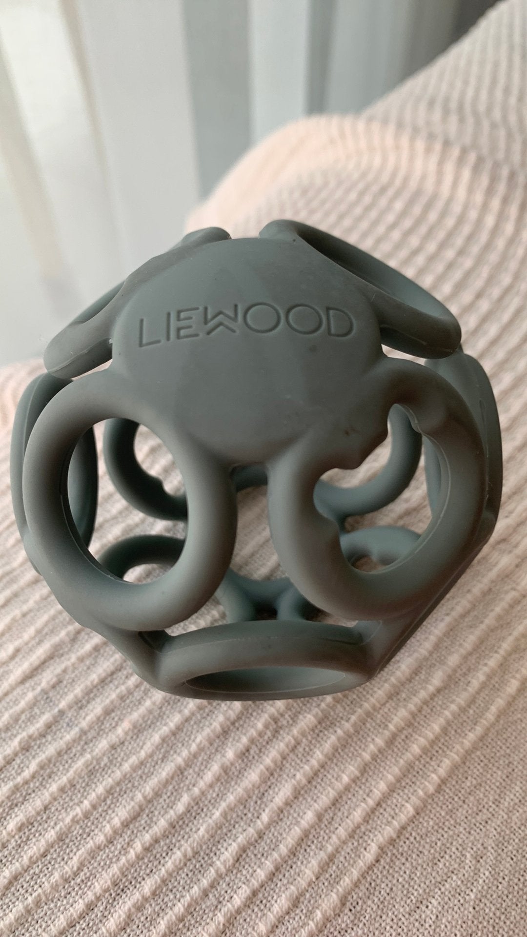 Teether Ball van Liewood stijlvol functioneel bijtspeeltje, Ophalen, Zo goed als nieuw