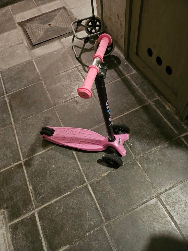 Micro Mobility Maxi Micro Deluxe Scooter - Pink, Vélos & Vélomoteurs, Enlèvement, Utilisé