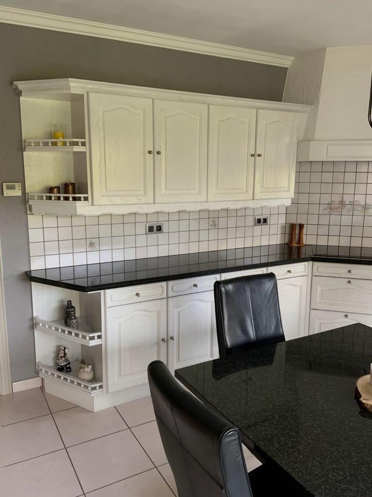 Witte eiken keuken, Ophalen