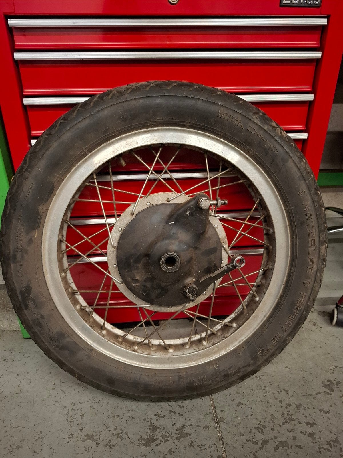 Achterwiel voor xs650, Ophalen
