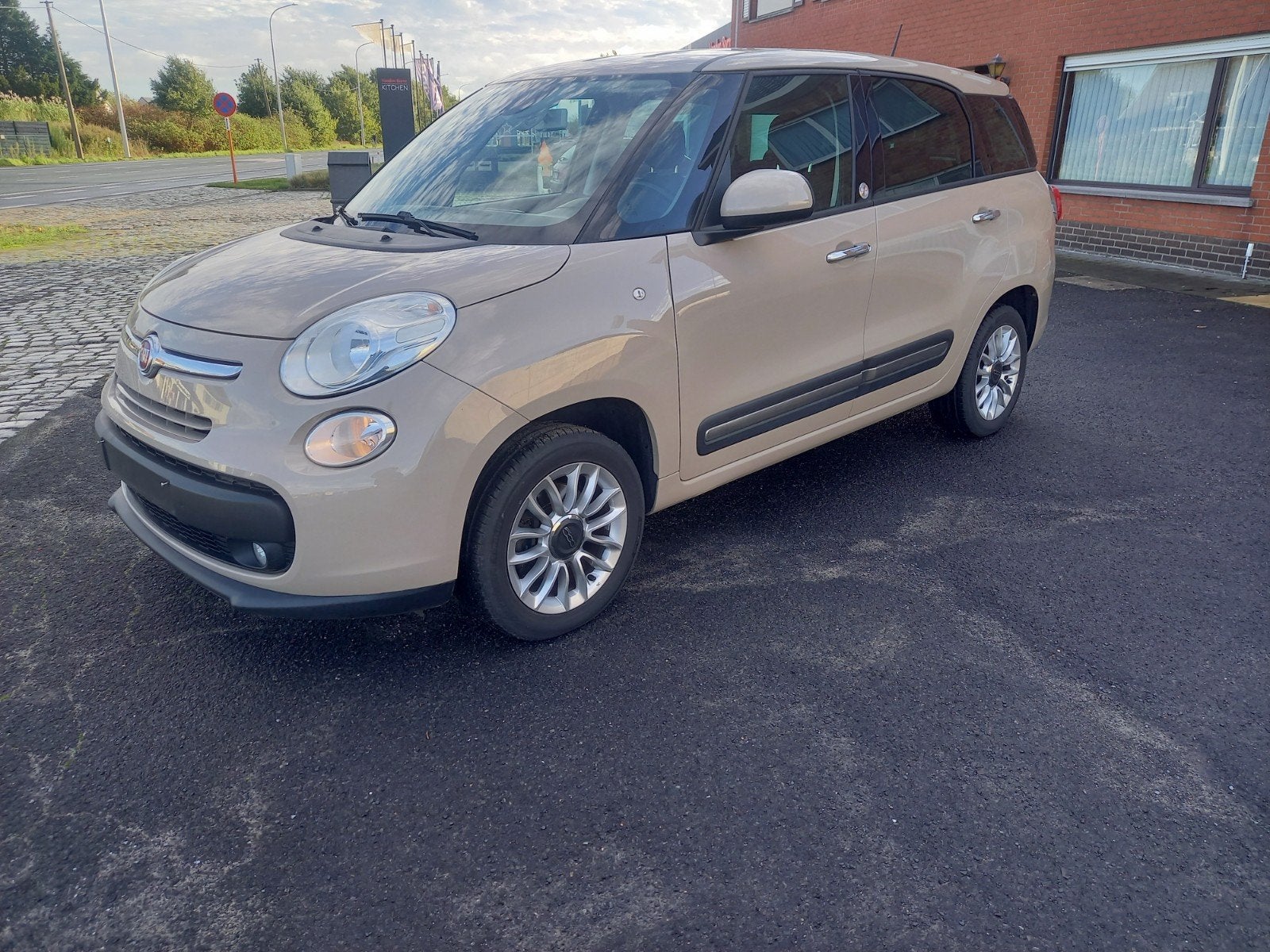 Fiat 500L essence et GNC en 2016, Autos, Achat, Air conditionné, https://public.car-pass.be/vhr/2ed24a55-7cb1-4d6d-b7ef-c5b51c7846b6