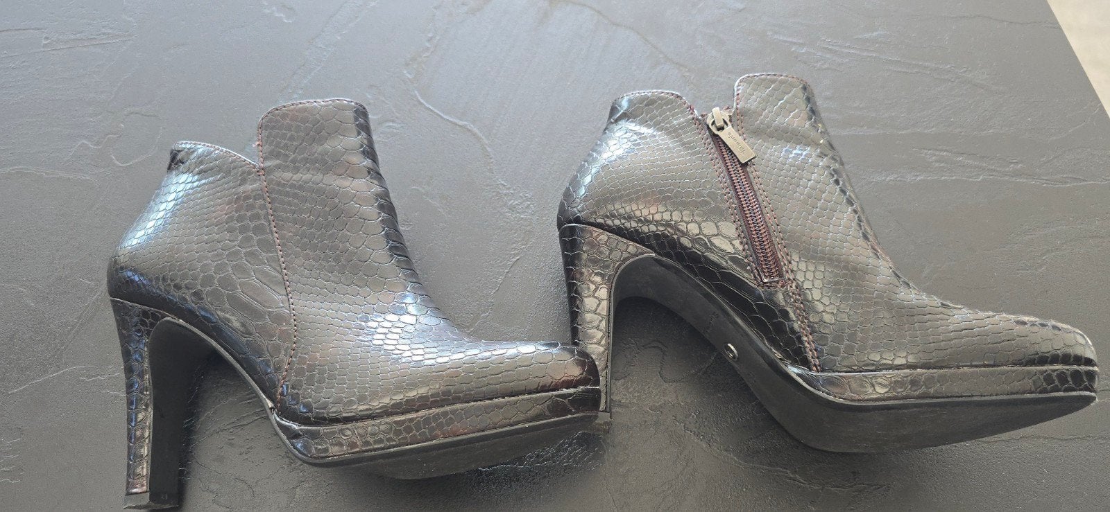 chaussure en croco brun foncé Tamaris, Ophalen, Bruin