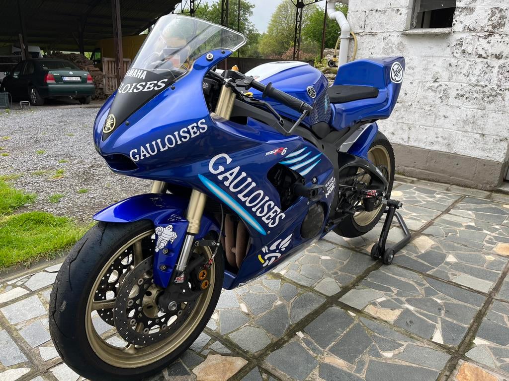 Yamaha R6 piste, Motos, 4 cylindres, Sport, Particulier