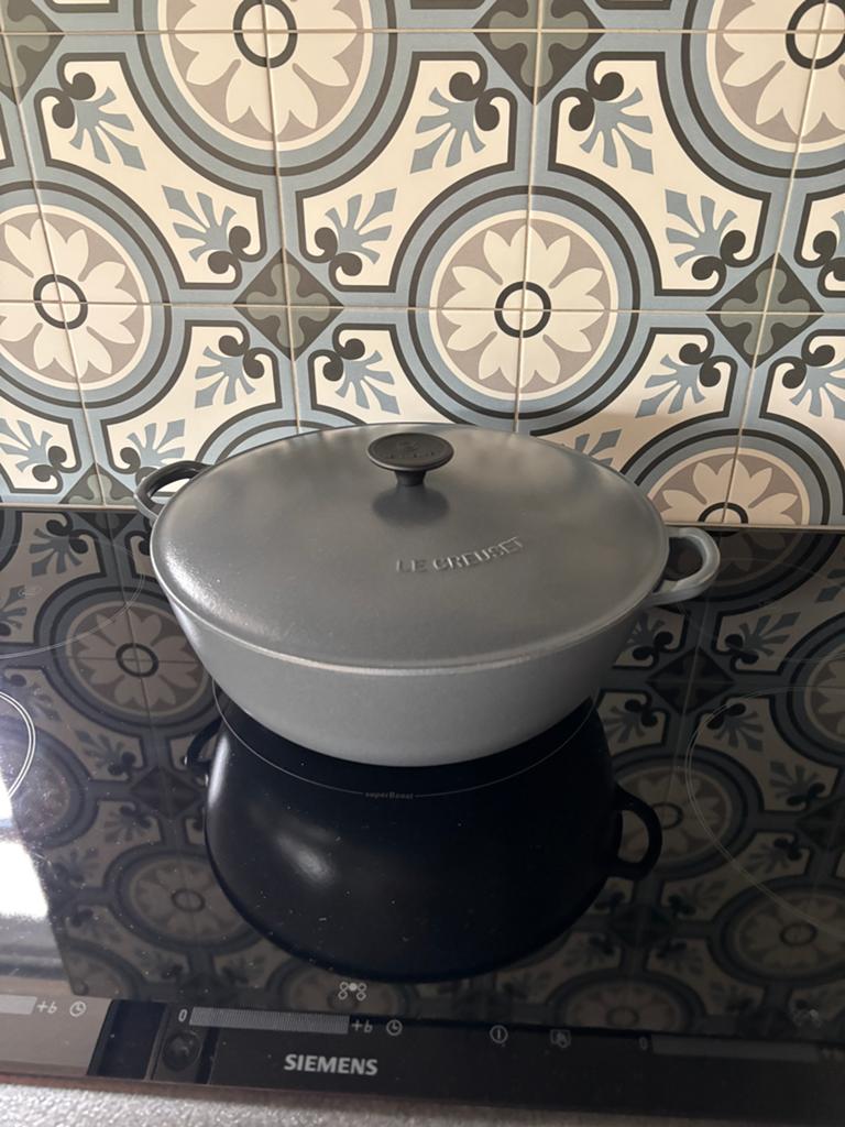 Le creuset, Enlèvement
