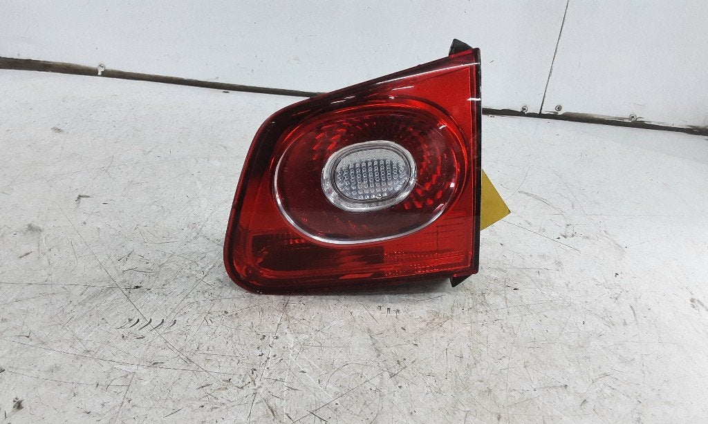 PANNEAU ARRIÈRE DROIT AVEC LAMPE Tiguan (5N1 / 2), Utilisé, Volkswagen