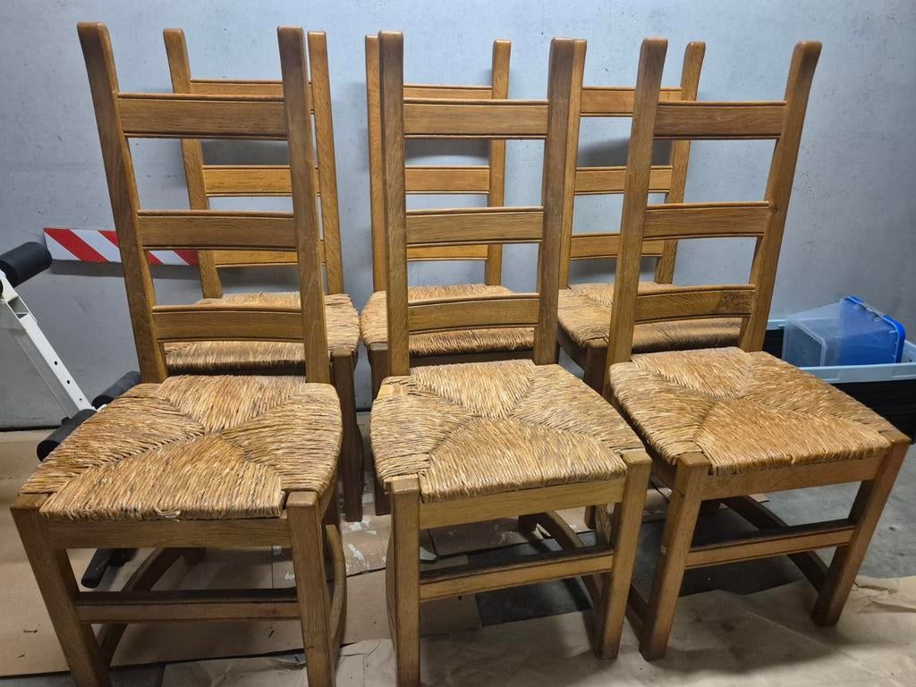 Eiken stoelen, Ophalen