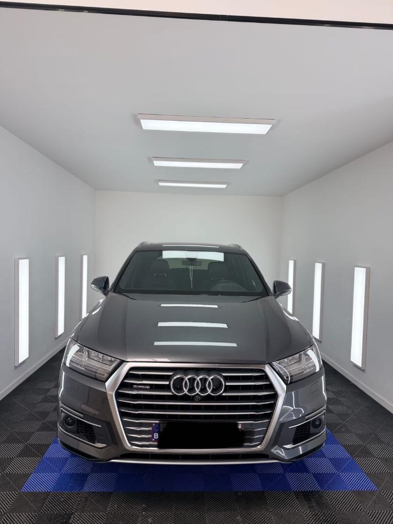 Audi Q7 E tron te koop!, Auto's, Automaat, Leder, 5 zetels, Q7